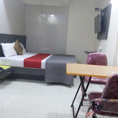 Terminus Square Hotel Kurla Exterior photo