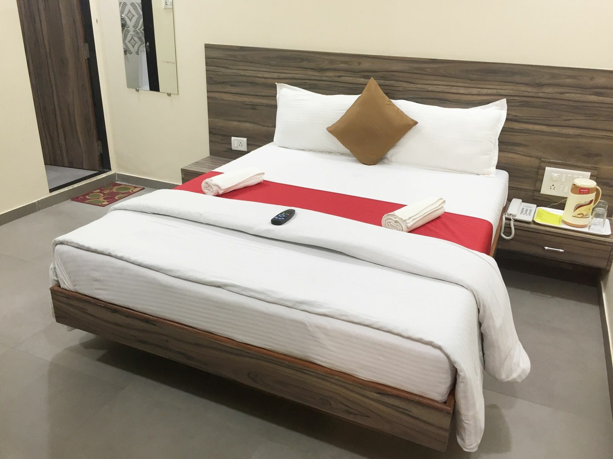 Terminus Square Hotel Kurla Exterior photo