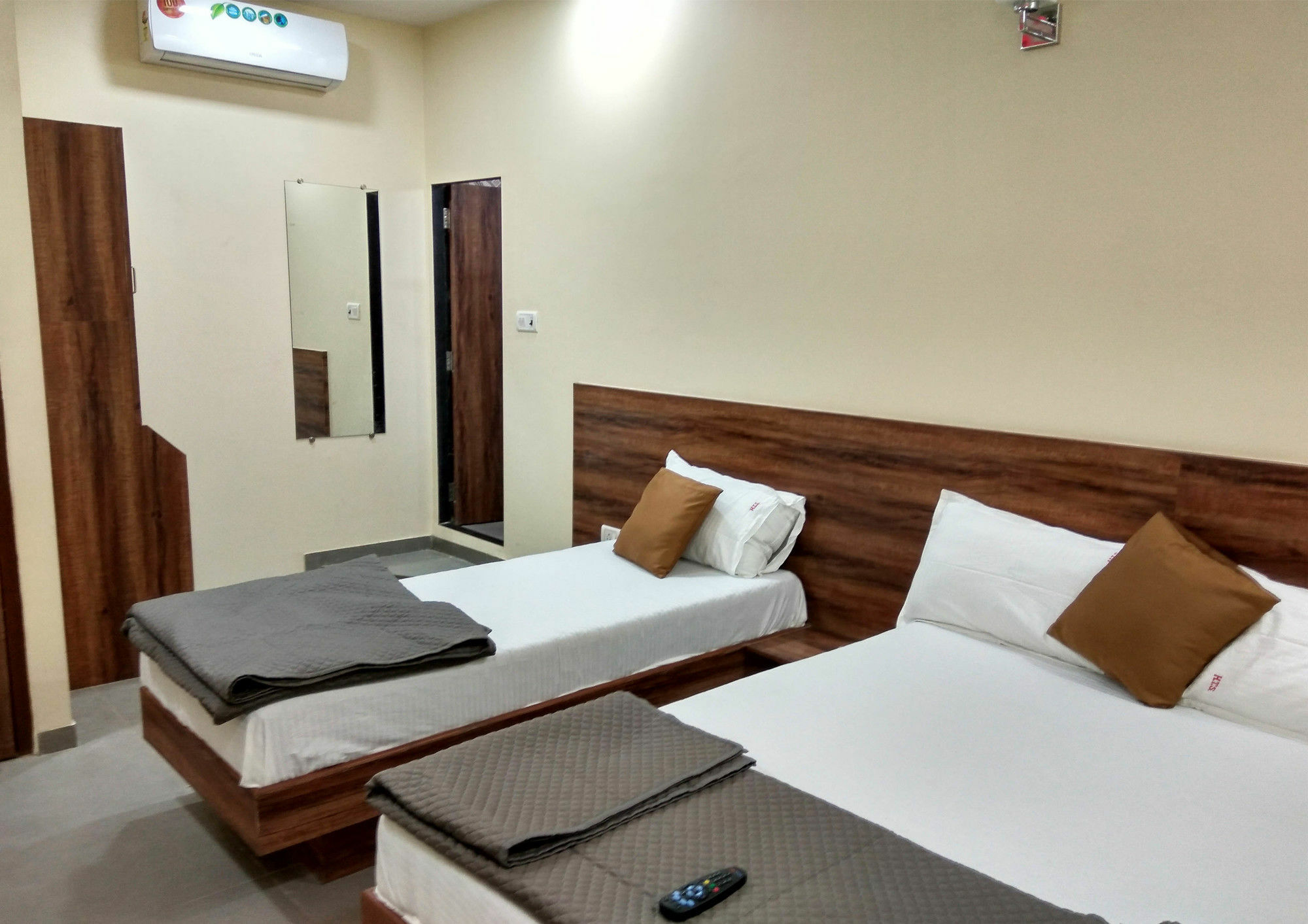 Terminus Square Hotel Kurla Exterior photo