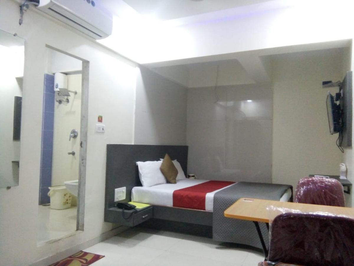 Terminus Square Hotel Kurla Exterior photo